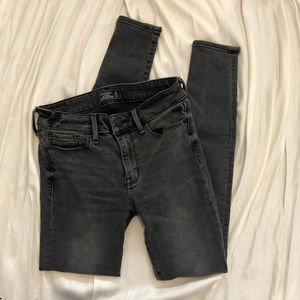 Abercrombie & Fitch Super Skinny Jeans Size 24